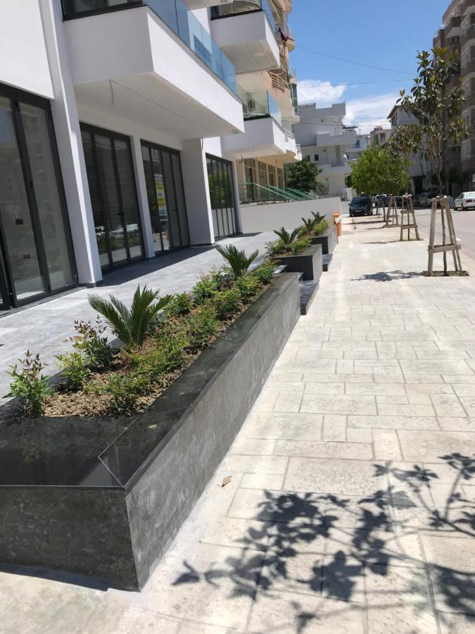 Saranda Lux Apartments エクステリア 写真