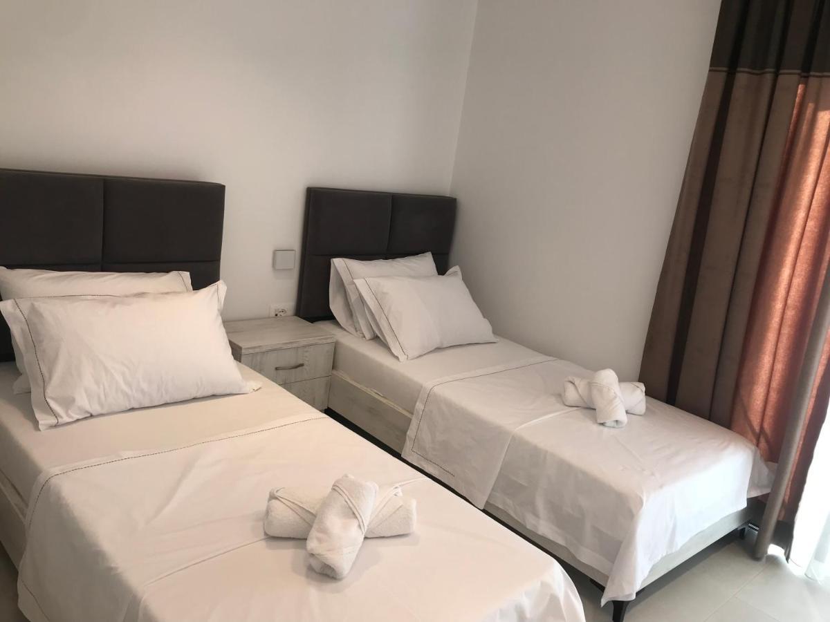 Saranda Lux Apartments エクステリア 写真